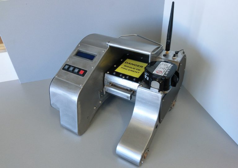 Macchina per Test di Peeling su Pipeline